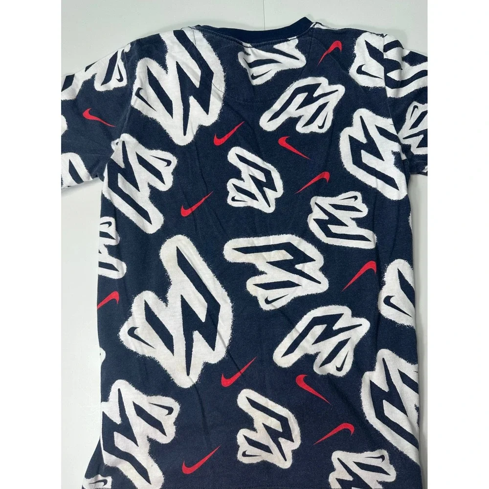 Nike Boys Large Navy Blue Graphic Swoosh T-Shirt Short Sleeve Tee